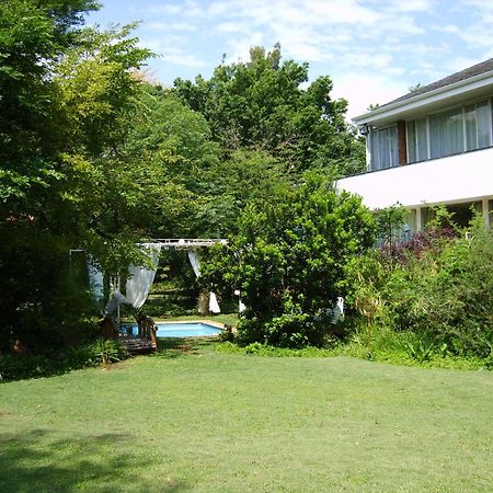 Emerald Guest House Springs Bagian luar foto