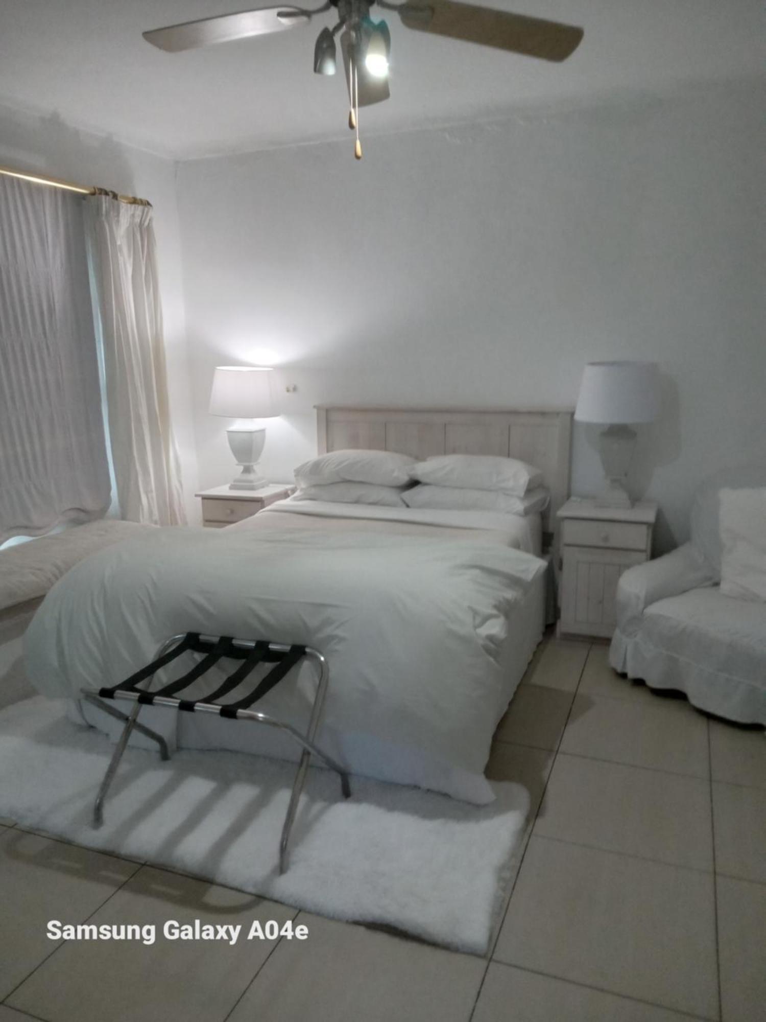 Emerald Guest House Springs Bagian luar foto