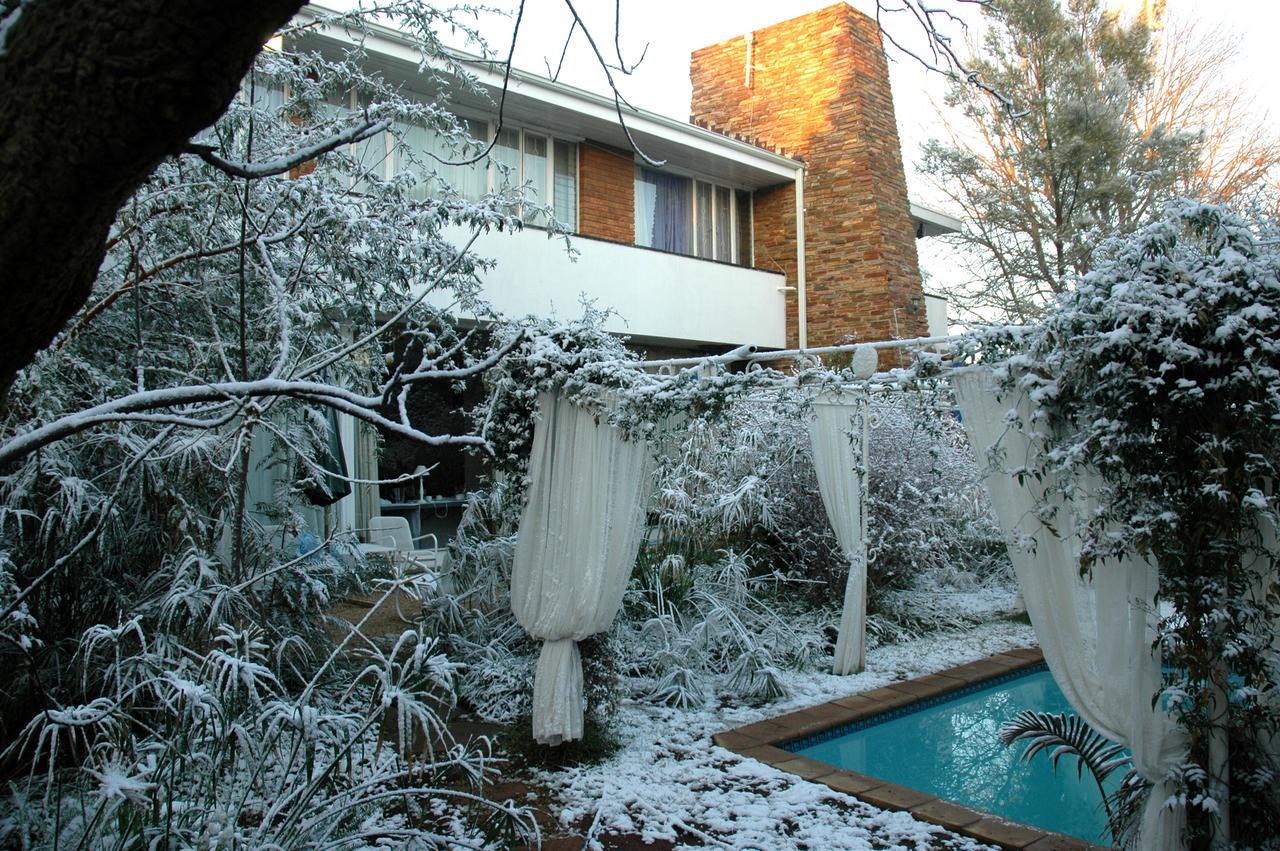 Emerald Guest House Springs Bagian luar foto